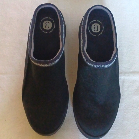 Bzees, Womens Charcoal, 2" Wedge Mules. Sz. 9 - Picture 2 of 7